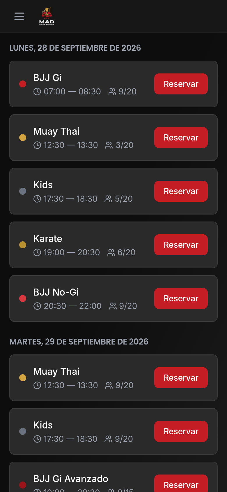 Mis clases en el celular del alumno: clases de la semana con cupos y botón Reservar